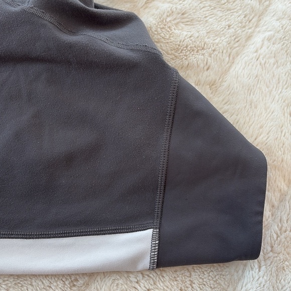Lululemon athletica crop leggings in grey with white and purple accent size 4 - Picture 8 of 11